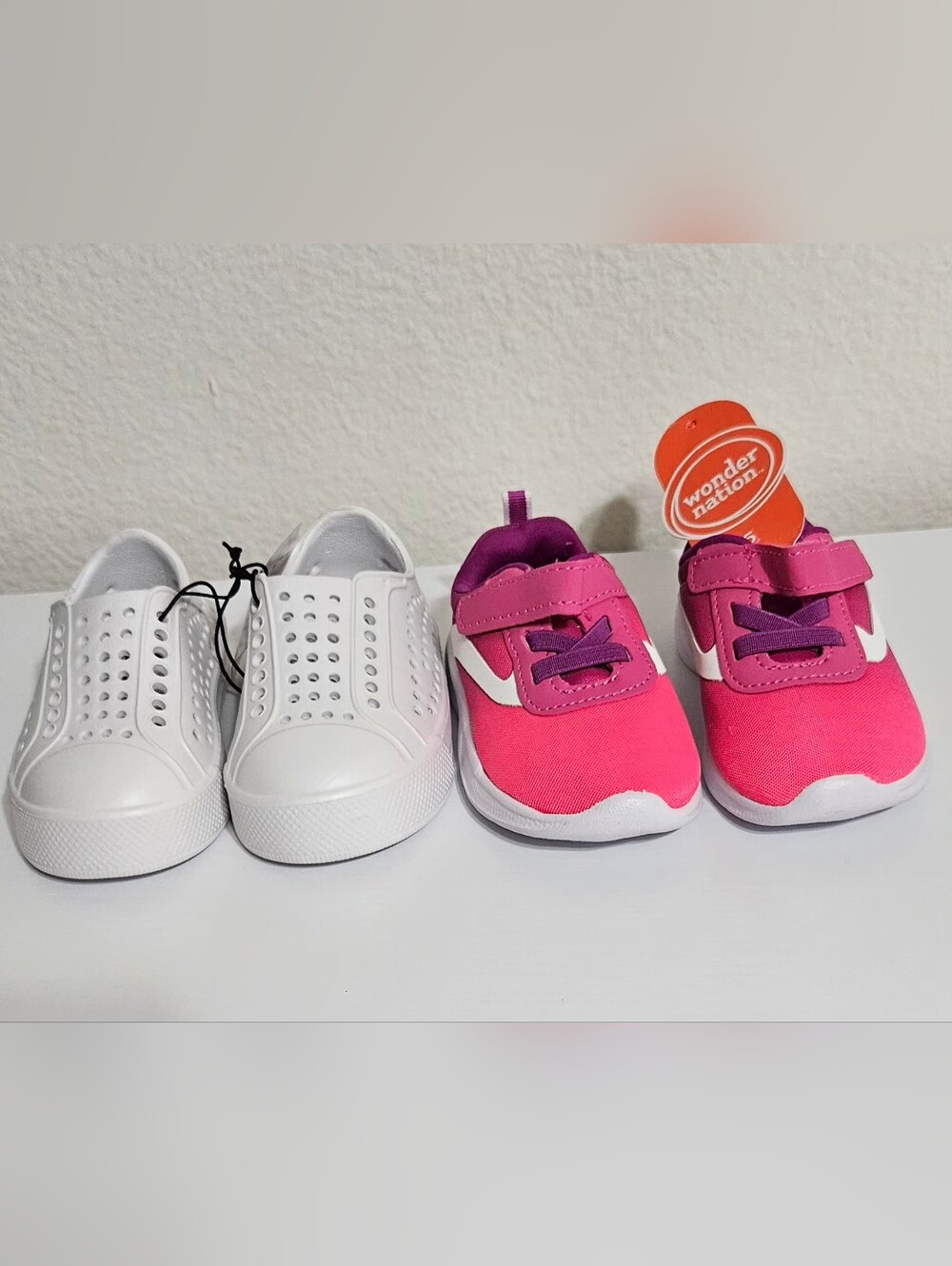 wonder nation Pink and White Kids Velcro Sneakers